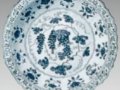 永樂和宣德青花葡萄紋折沿花口盤的區分與斷代