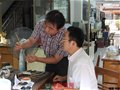 省高級工藝美術師涂序華的兩支筆入藏綠寶石藝術陶瓷館