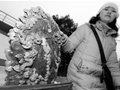 18萬(wàn)雞血石真假迷局：“央視”專家說(shuō)假 “地大”專家說(shuō)真