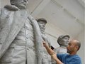 民情鄉(xiāng)俗的符號——呂品昌作品小議
