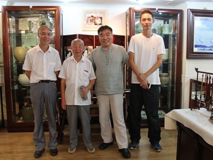 鈞瓷大師苗錫錦祖孫三代做客綠寶石藝術(shù)陶瓷館
