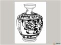 畫(huà)家在紙上繪出了傳統(tǒng)陶瓷圖案