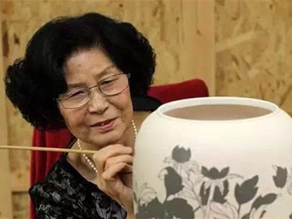 中國工藝美術大師嵇錫貴入選首屆“杭州工匠”