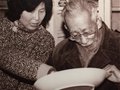 已故鄧白先生曾高度評(píng)價(jià)嵇錫貴的陶瓷彩繪藝術(shù)