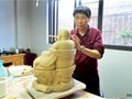 心無旁鶩盡享傳統瓷雕創作——訪工藝美術大師陳進寶